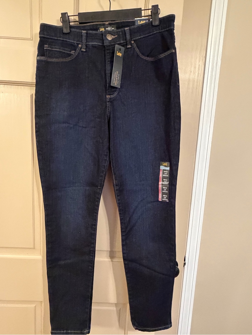 Lee Women's Skinny Jeans in Dark Denim
